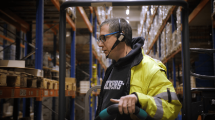 Hlasem řízený sklad